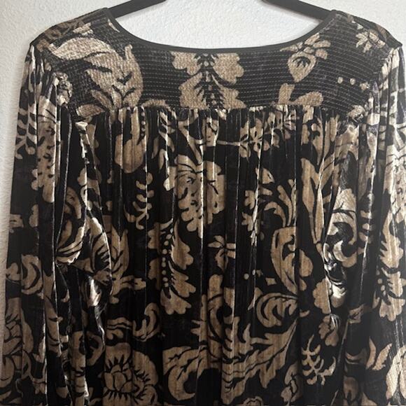 Faustine Luxurious Velvet Floral Peasant Blouse Large - Picture 9 of 14